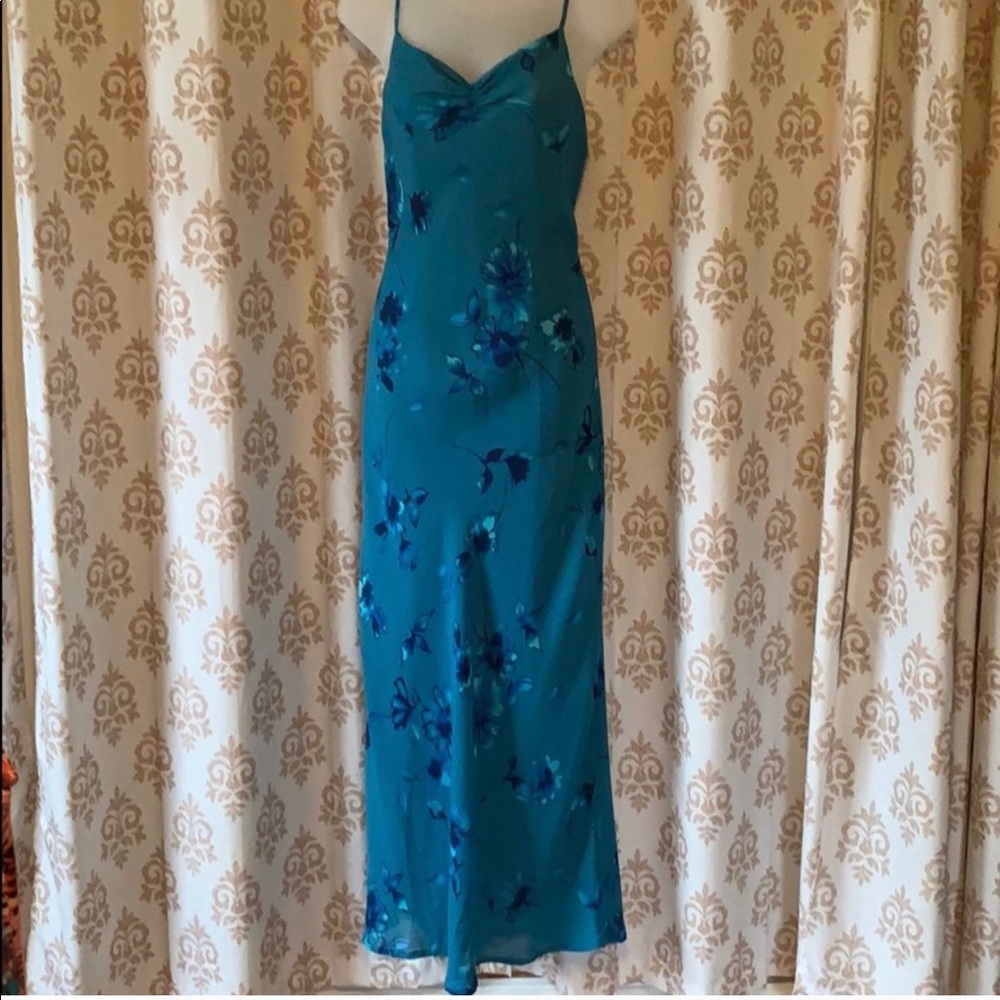 Flora blue dress